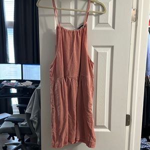 Brand NWT coral halter like dress, Forever 21, size M
